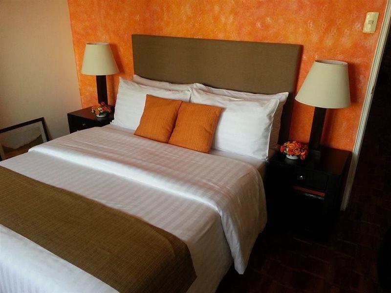 Bsa Tower Serviced Residences Makati City Екстериор снимка
