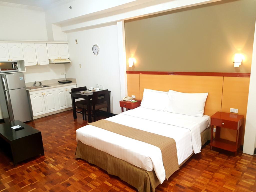 Bsa Tower Serviced Residences Makati City Екстериор снимка