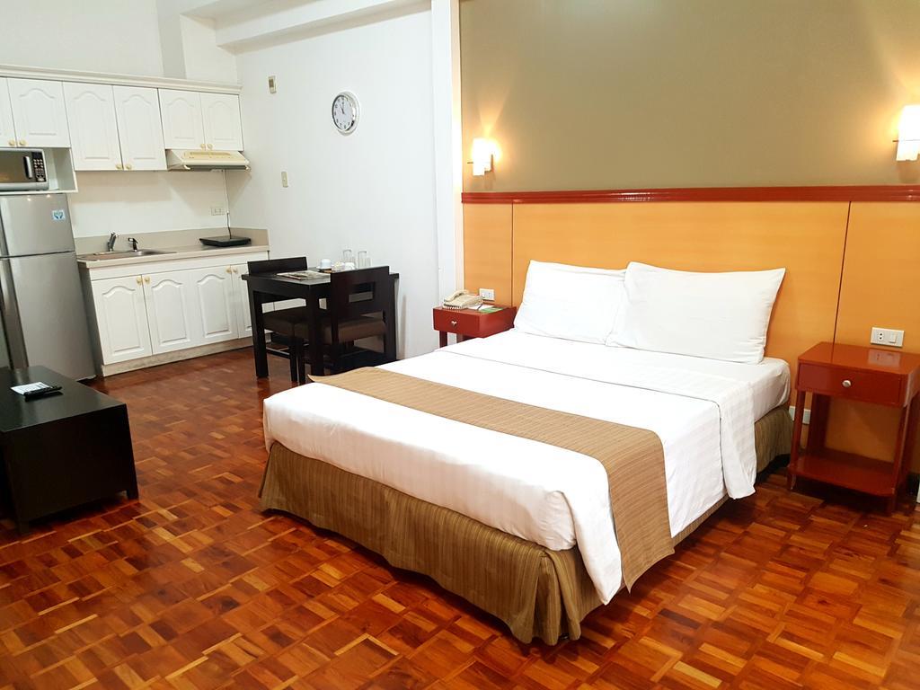 Bsa Tower Serviced Residences Makati City Екстериор снимка