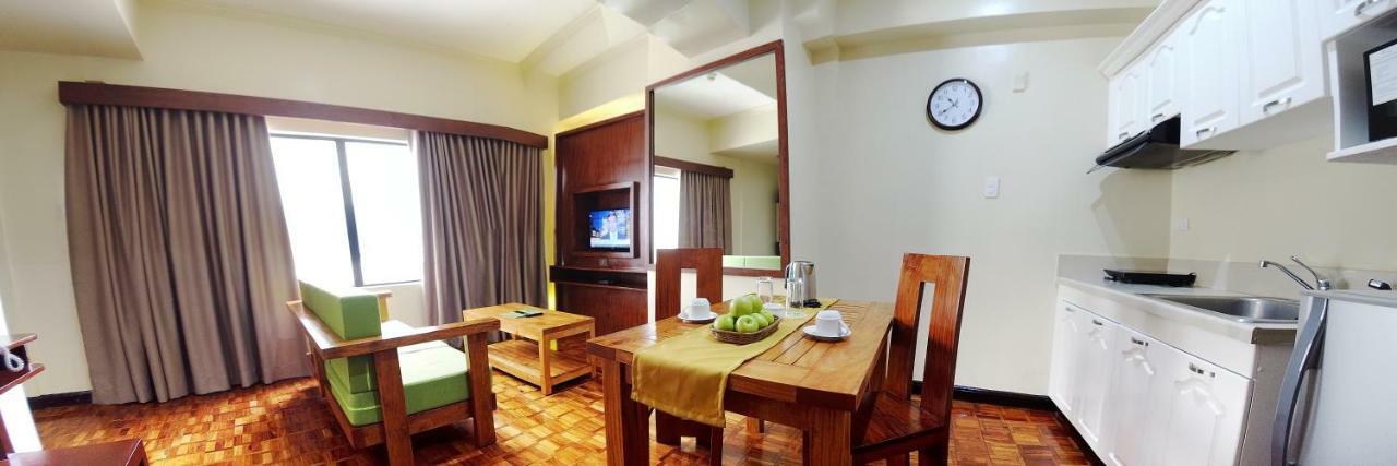 Bsa Tower Serviced Residences Makati City Екстериор снимка