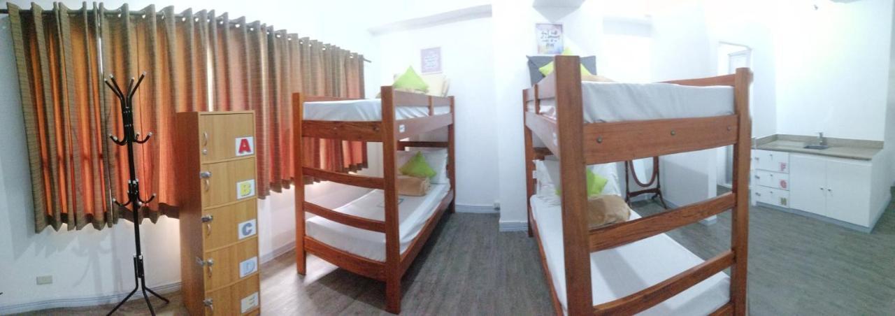 Bsa Tower Serviced Residences Makati City Екстериор снимка